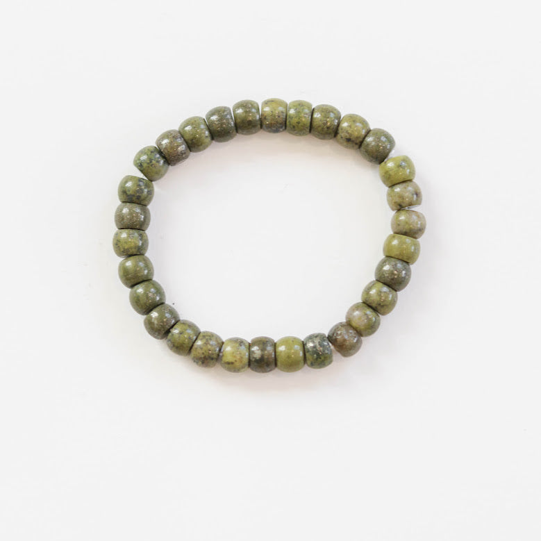 Glassy Green Stone Bracelet - Men's HANDMADE Bracelet – davidshurlan